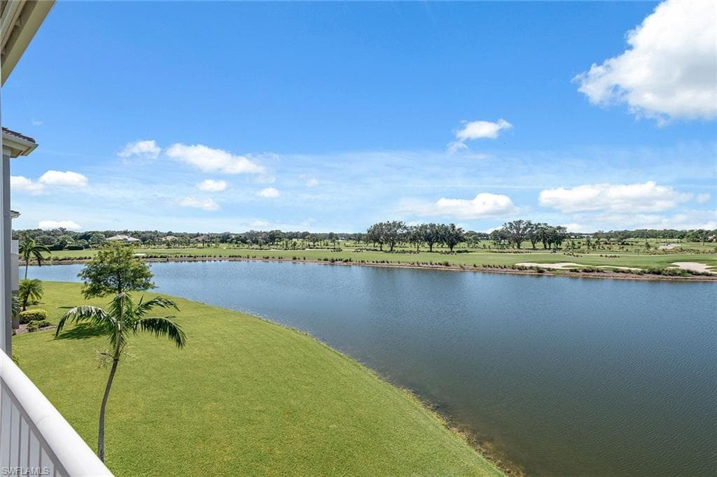 550 Avellino Isles Cir 302, Naples, FL 34119-30