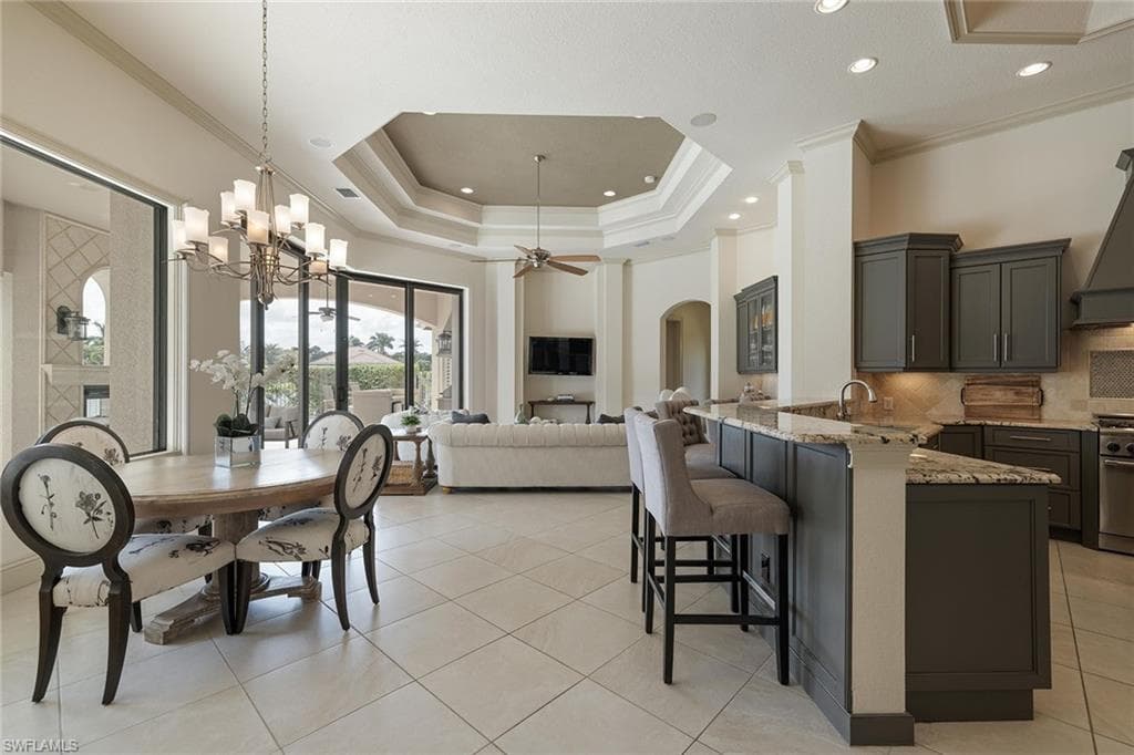 16540 Cellini Ln, Naples, FL 34110-8