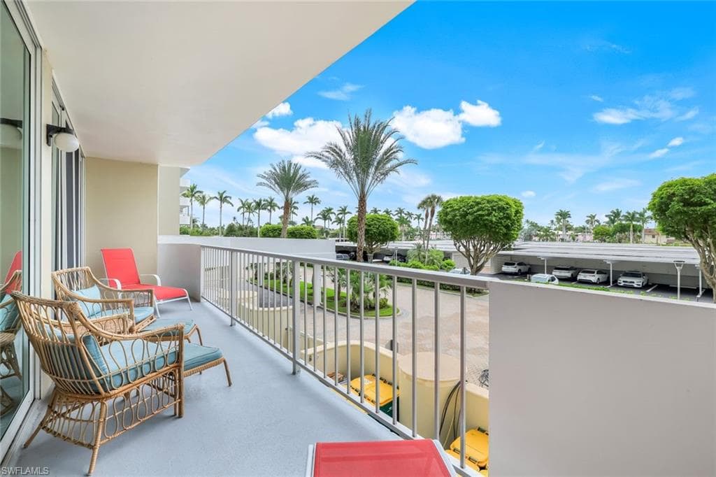 140 Seaview Ct 204s, Marco Island, FL 34145-13