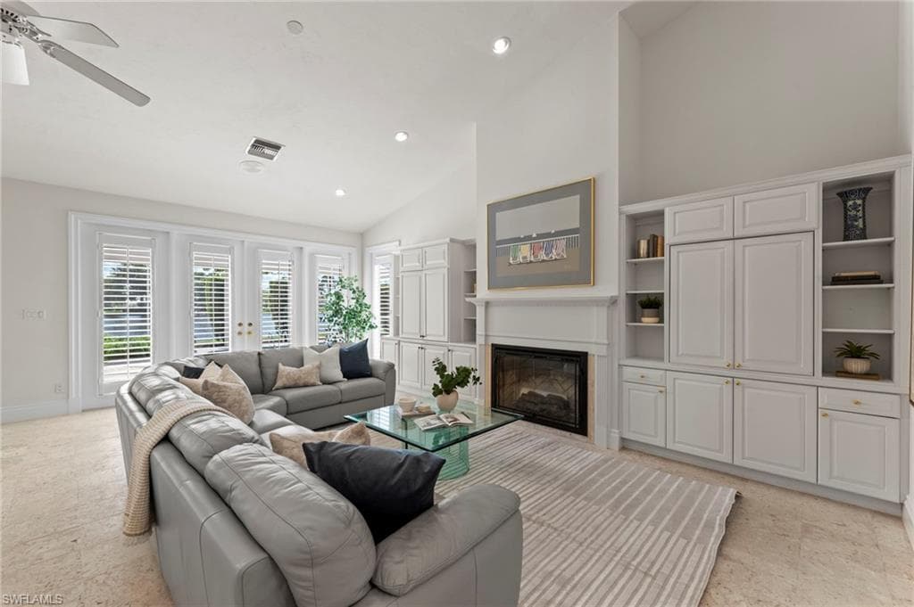 780 Brentwood Pt, Naples, FL 34110-16