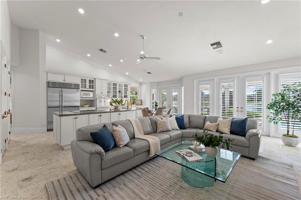 780 Brentwood Pt, Naples, FL 34110-17