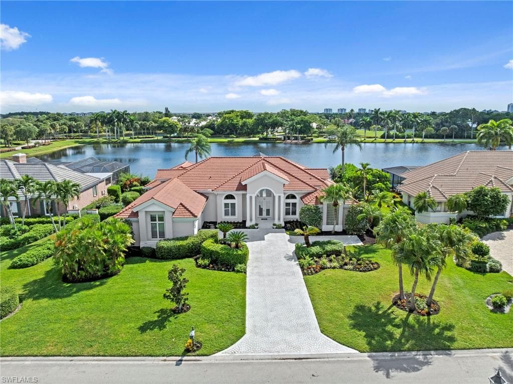 780 Brentwood Pt, Naples, FL 34110-1