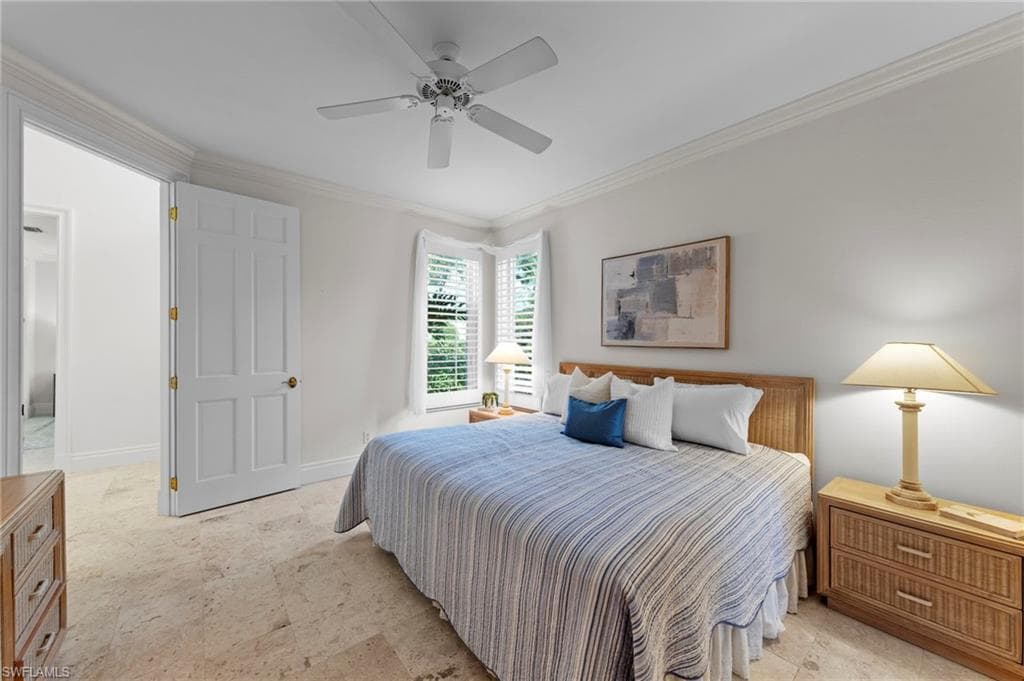 780 Brentwood Pt, Naples, FL 34110-29