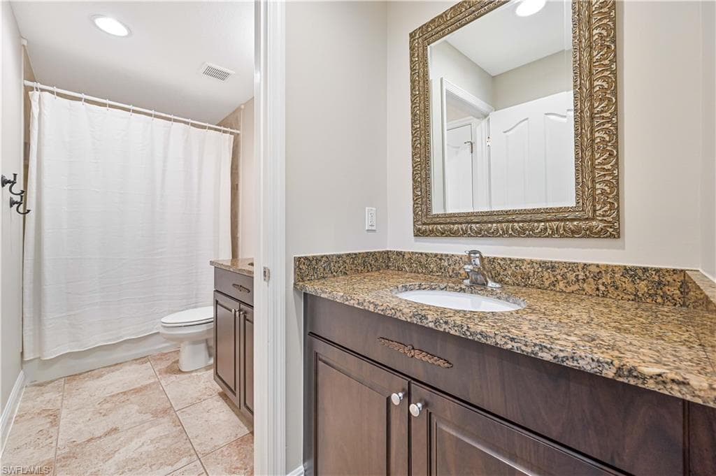 12091 Santaluz Dr 102, Fort Myers, FL 33913-37