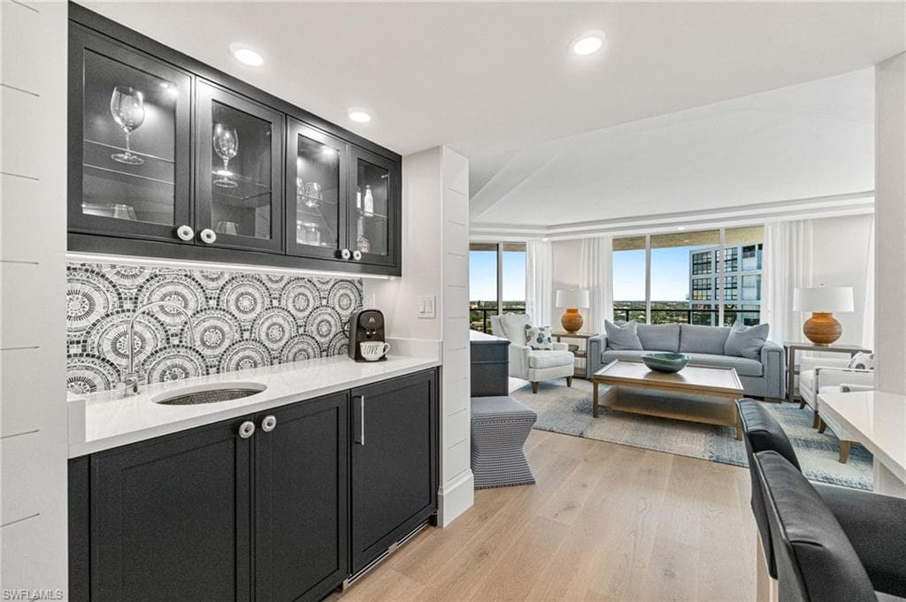 4901 Gulf Shore Blvd N 1503, Naples, FL 34103-8