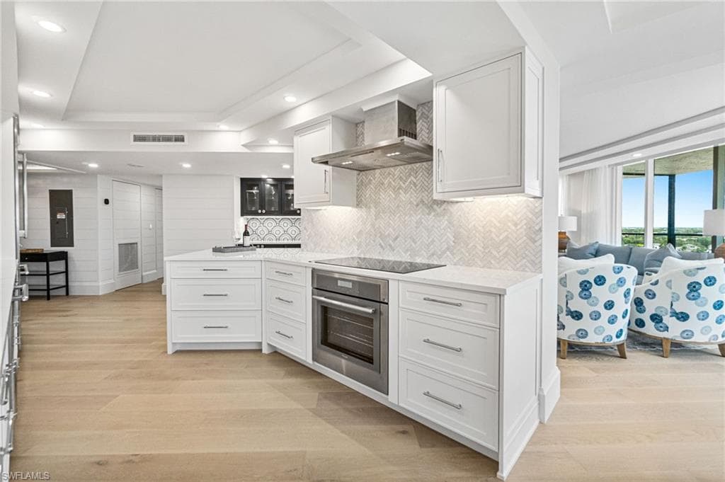 4901 Gulf Shore Blvd N 1503, Naples, FL 34103-11