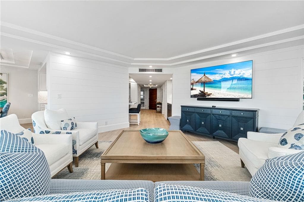 4901 Gulf Shore Blvd N 1503, Naples, FL 34103-12