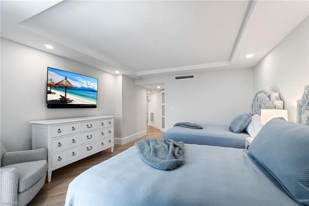 4901 Gulf Shore Blvd N 1503, Naples, FL 34103-22