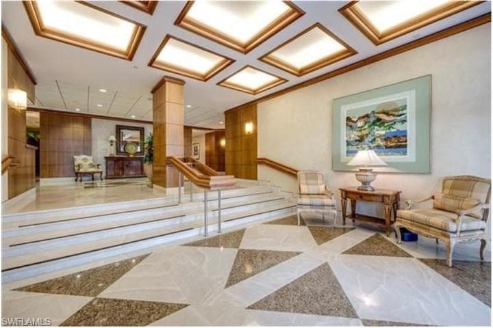 4901 Gulf Shore Blvd N 1503, Naples, FL 34103-37