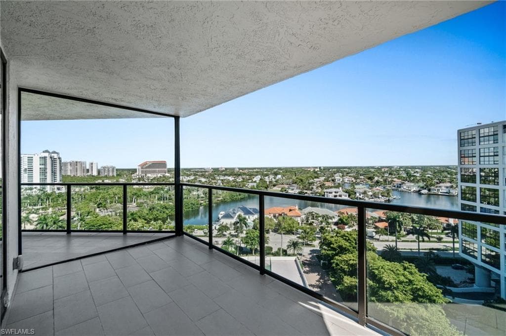 4901 Gulf Shore Blvd N 1503, Naples, FL 34103-4