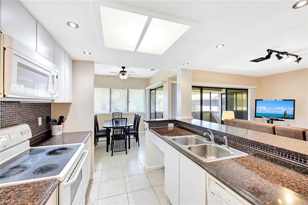 64 4th St B201, Bonita Springs, FL 34134-8