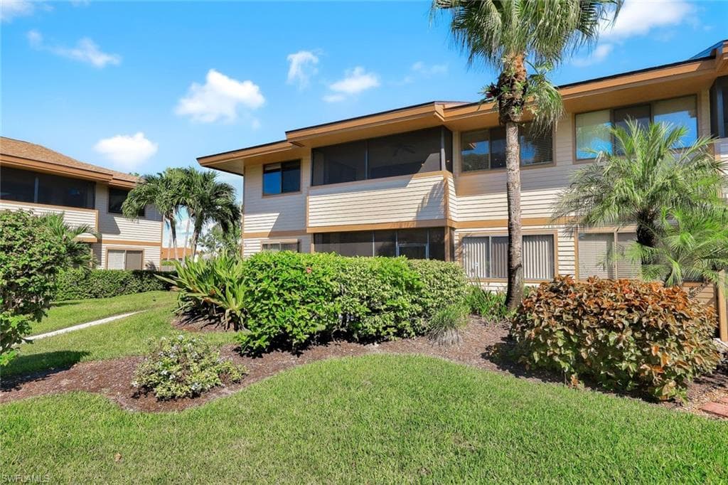 64 4th St B201, Bonita Springs, FL 34134-1