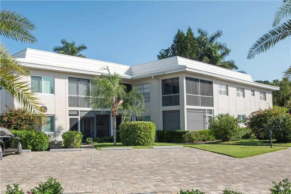 4170 Crayton Rd C4, Naples, FL 34103-12