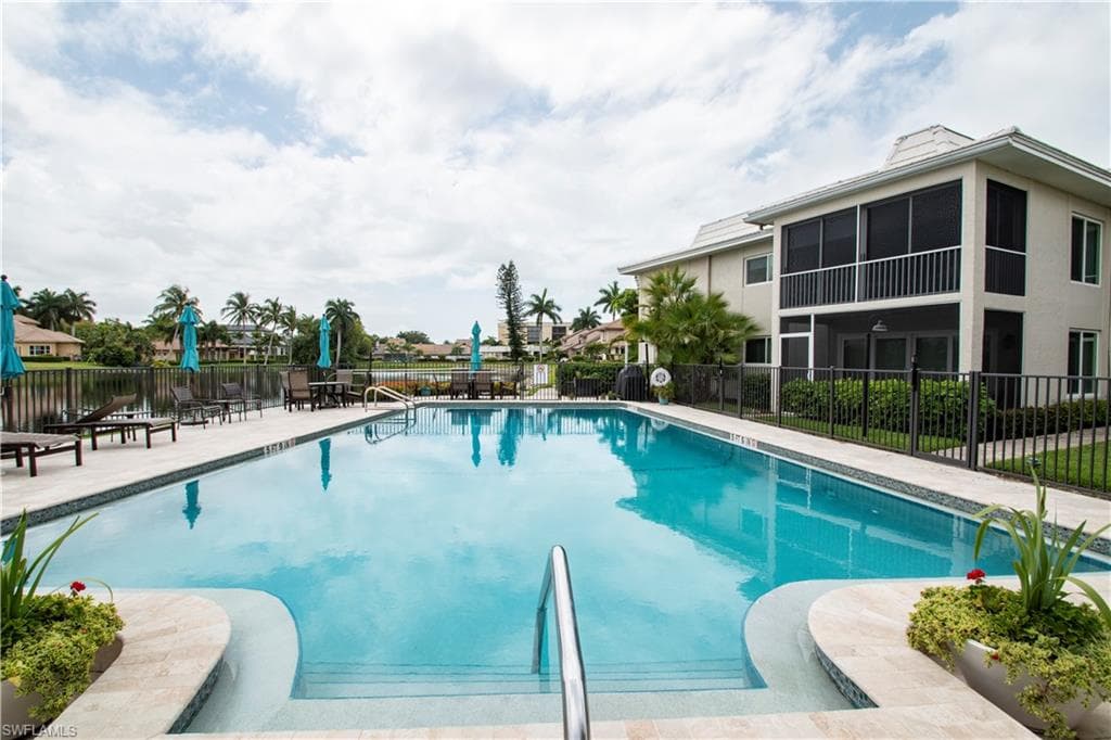 4170 Crayton Rd C4, Naples, FL 34103-13