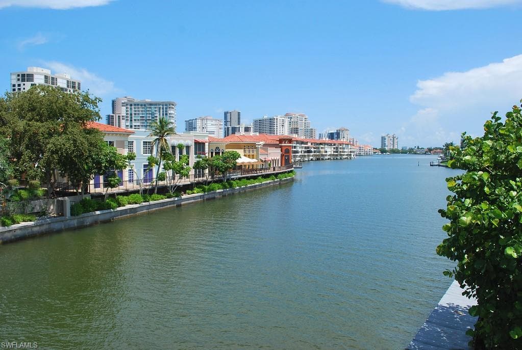 4170 Crayton Rd C4, Naples, FL 34103-16