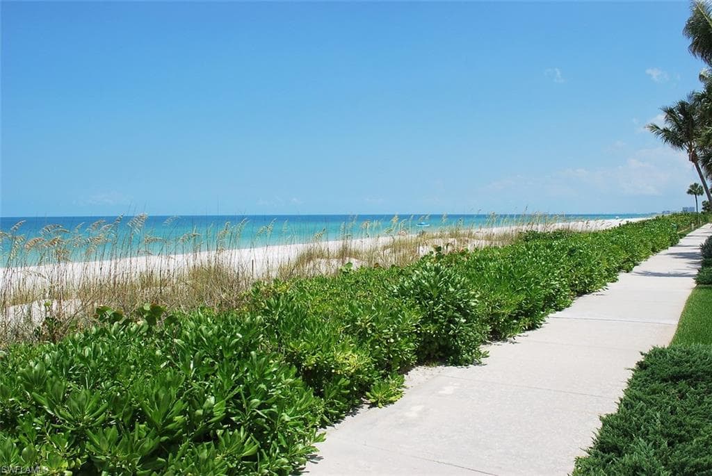 4170 Crayton Rd C4, Naples, FL 34103-18