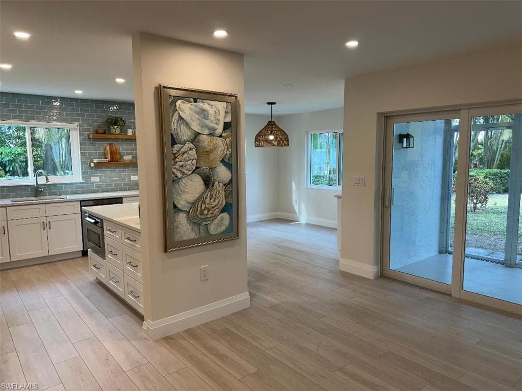 4170 Crayton Rd C4, Naples, FL 34103-2