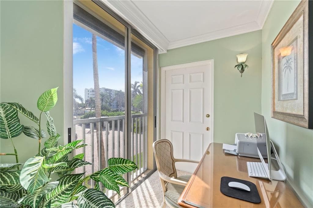 3483 Gulf Shore Blvd N 105, Naples, FL 34103-21