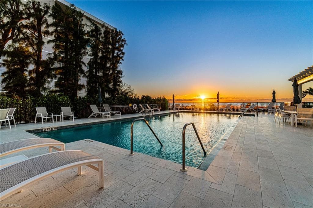 3483 Gulf Shore Blvd N 105, Naples, FL 34103-33