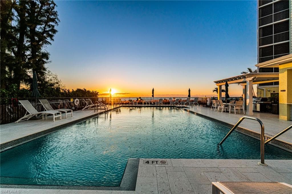 3483 Gulf Shore Blvd N 105, Naples, FL 34103-4