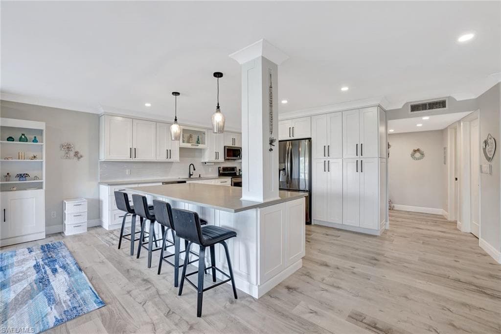 845 Collier Ct 101, Marco Island, FL 34145-4