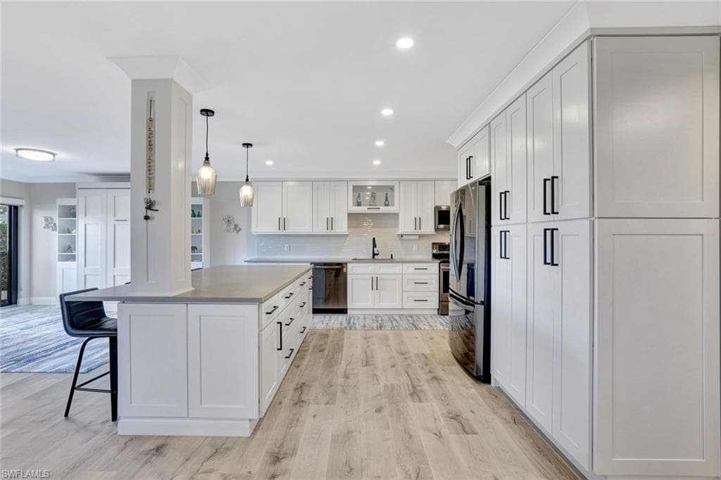 845 Collier Ct 101, Marco Island, FL 34145-6