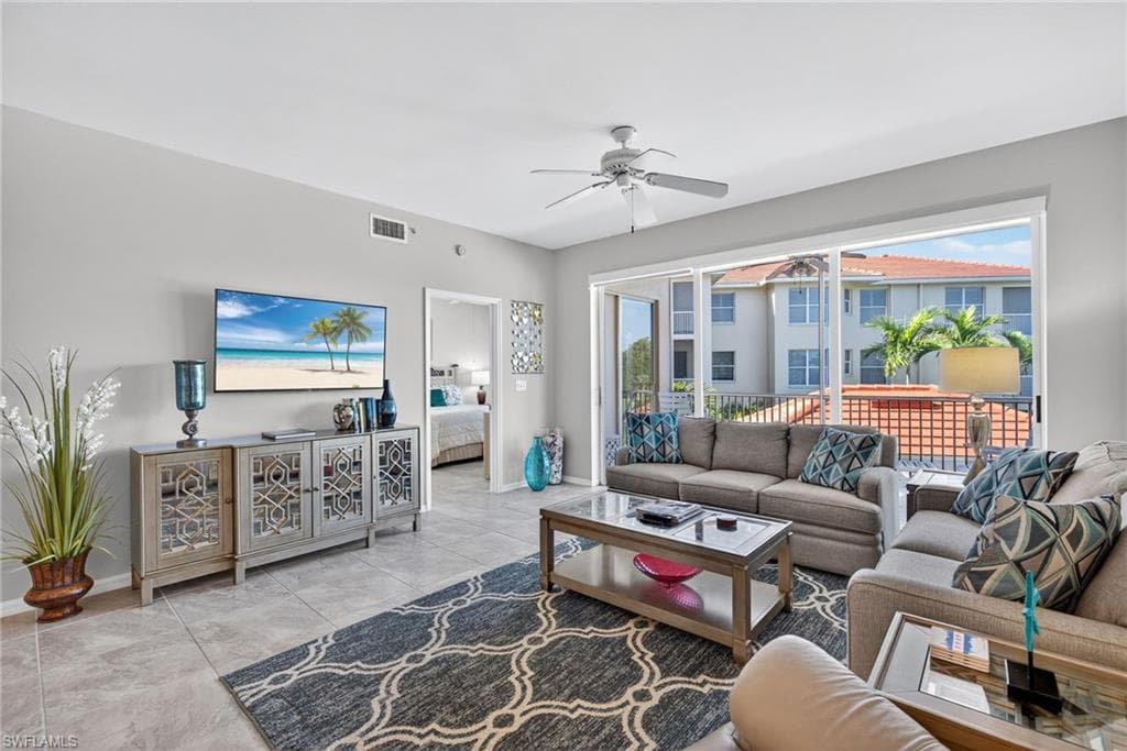 3522 Haldeman Creek Dr 4, Naples, FL 34112-6