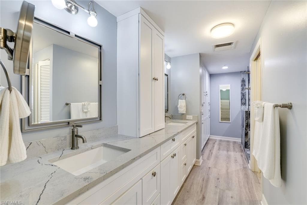 980 Cape Marco Dr 1903, Marco Island, FL 34145-10