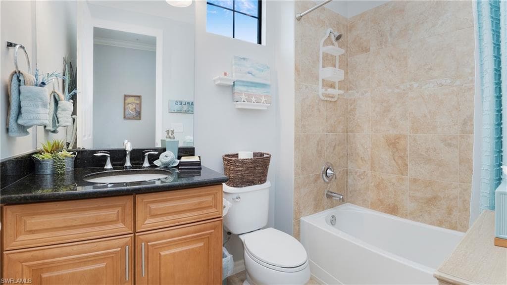 9066 Albion Ln N 5104, Naples, FL 34113-27