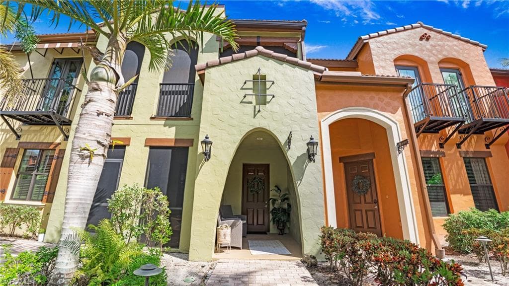 9066 Albion Ln N 5104, Naples, FL 34113-1