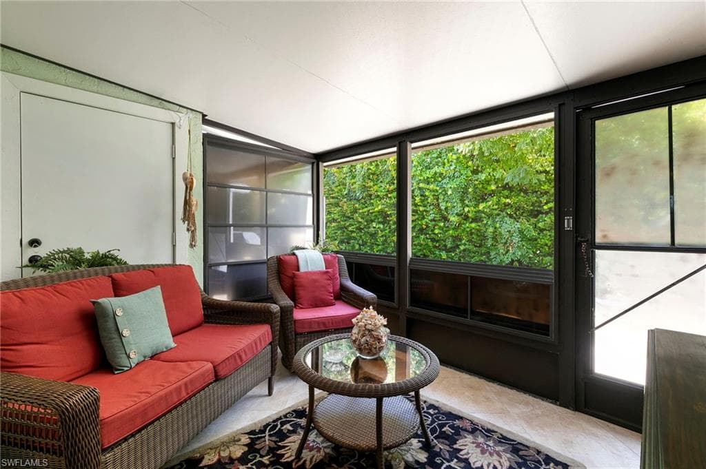 14 Marco Villas Dr P3, Marco Island, FL 34145-8