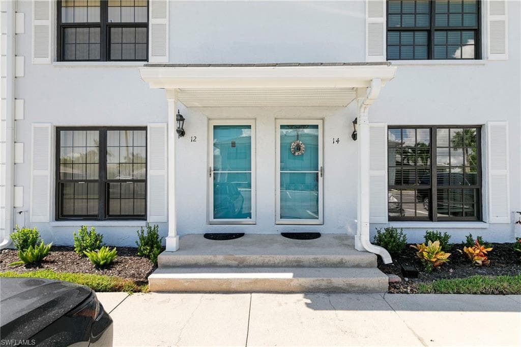 14 Marco Villas Dr P3, Marco Island, FL 34145-22