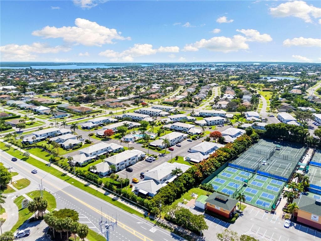 14 Marco Villas Dr P3, Marco Island, FL 34145-25