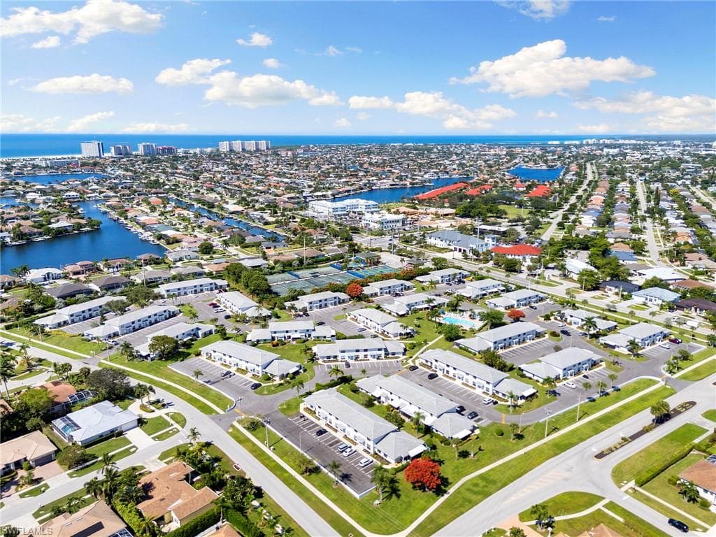 14 Marco Villas Dr P3, Marco Island, FL 34145-26