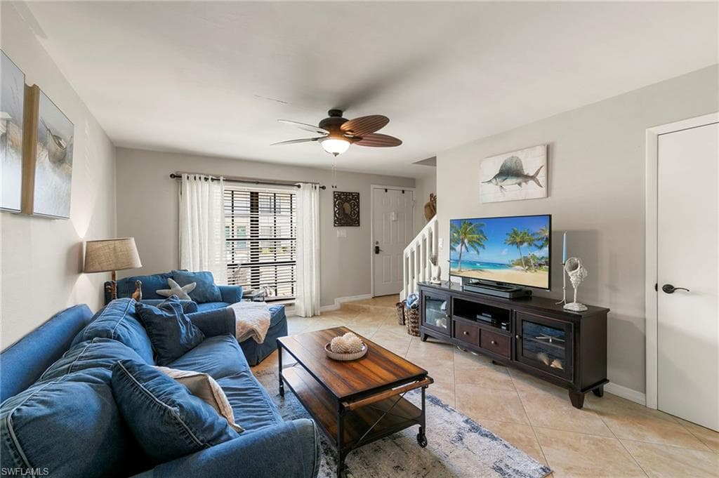 14 Marco Villas Dr P3, Marco Island, FL 34145-2