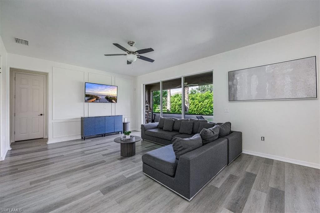 2029 Fairmont Ln, Naples, FL 34120-13