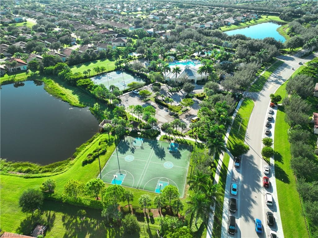 2029 Fairmont Ln, Naples, FL 34120-36