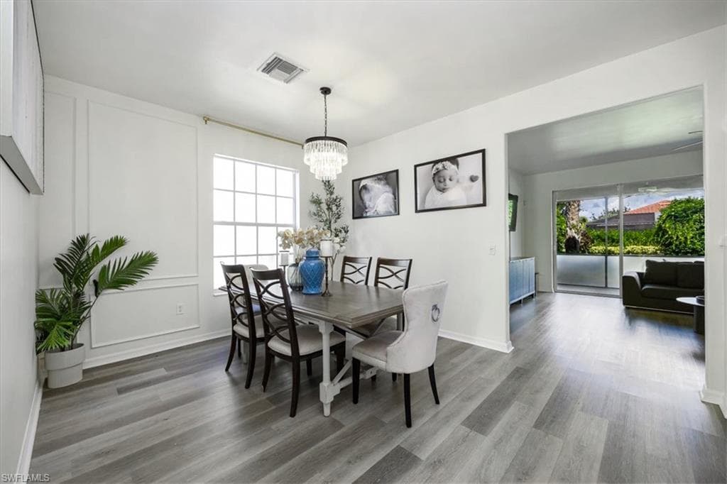 2029 Fairmont Ln, Naples, FL 34120-6