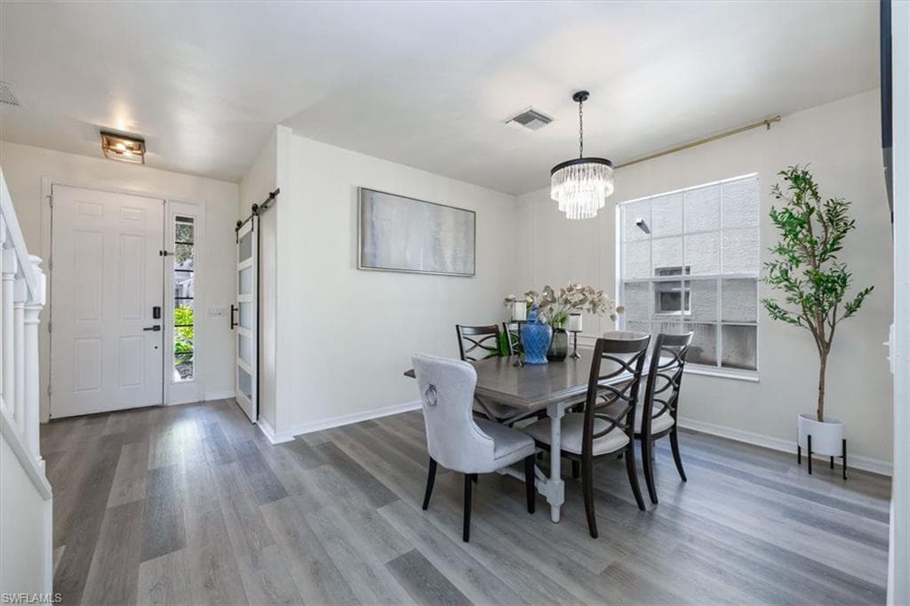 2029 Fairmont Ln, Naples, FL 34120-7