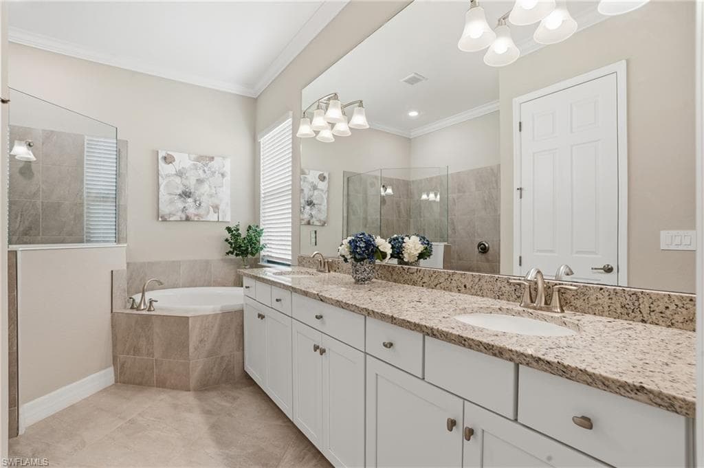 28043 Foxrock Ct, Bonita Springs, FL 34135-31