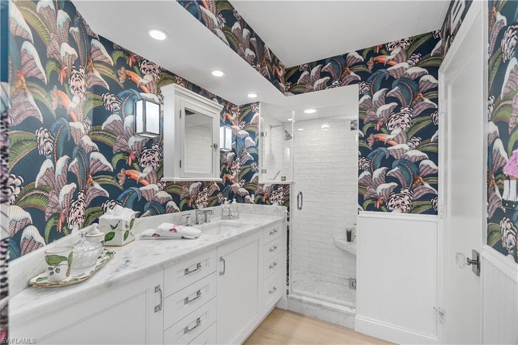 4551 Gulf Shore Blvd N 205, Naples, FL 34103-14