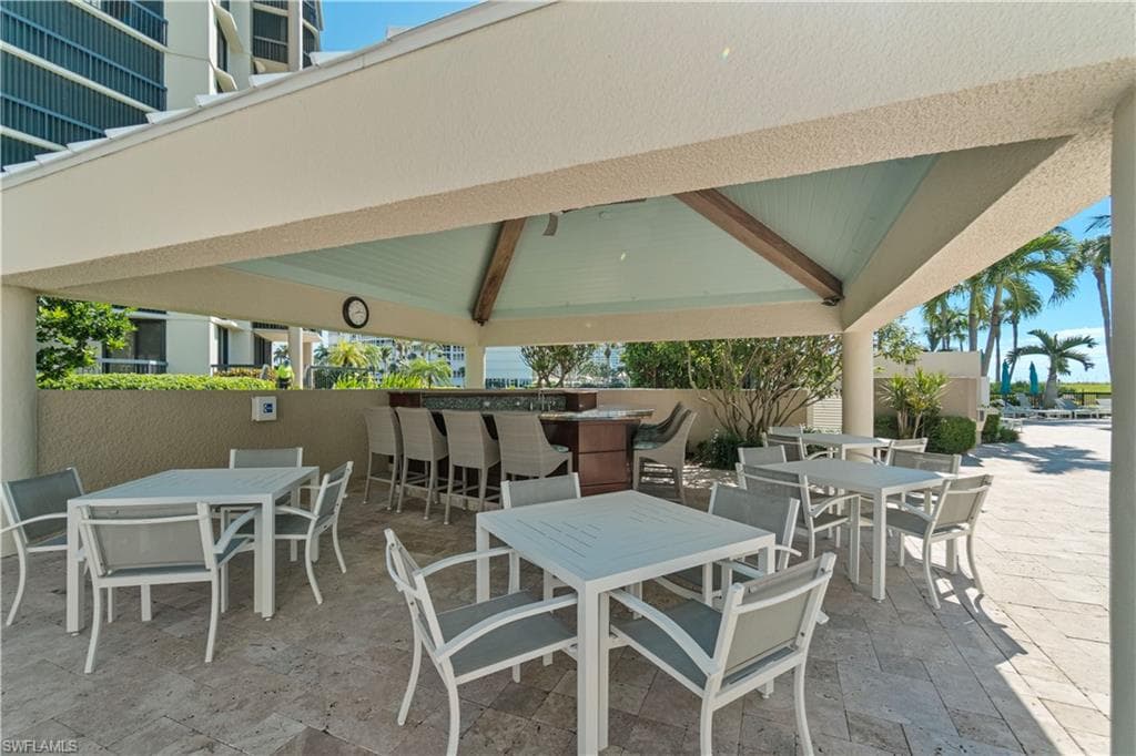 4551 Gulf Shore Blvd N 205, Naples, FL 34103-24