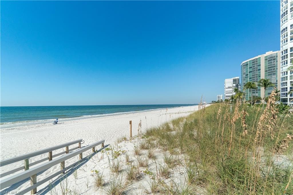 4551 Gulf Shore Blvd N 205, Naples, FL 34103-32