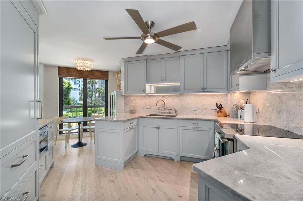 4551 Gulf Shore Blvd N 205, Naples, FL 34103-7