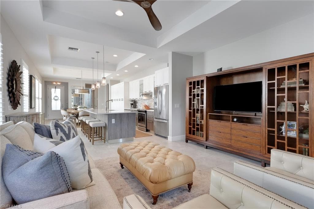 14134 Nautica Ct, Naples, FL 34114-8