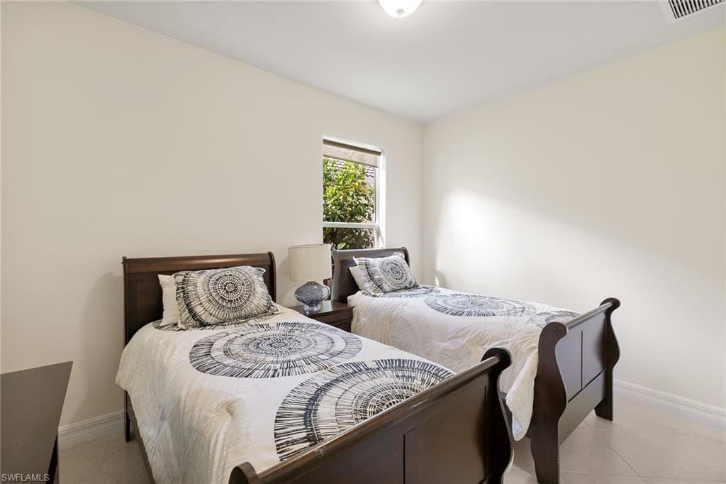 8407 Benelli Ct, Naples, FL 34114-22