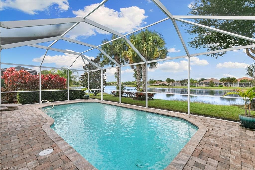 8407 Benelli Ct, Naples, FL 34114-24