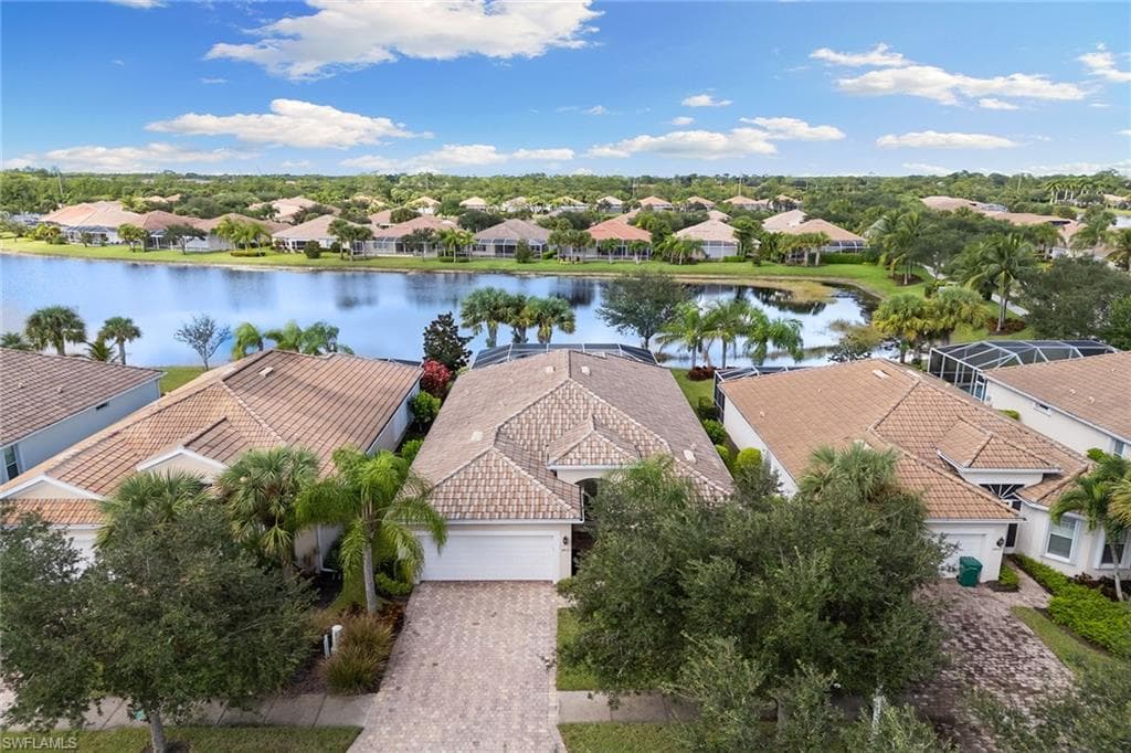 8407 Benelli Ct, Naples, FL 34114-35