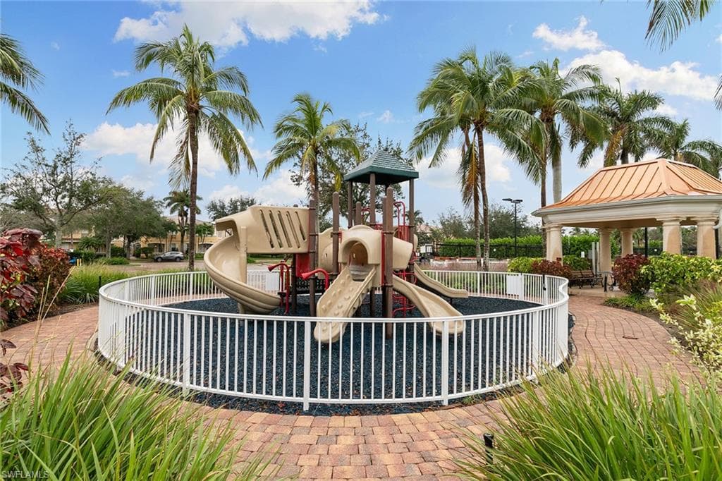 8407 Benelli Ct, Naples, FL 34114-50