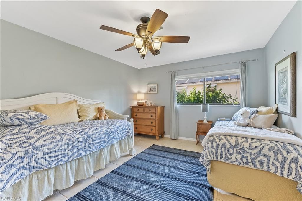 205 Muirfield Cir, Naples, FL 34113-5